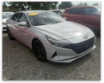 Hyundai Elantra SEL 2023